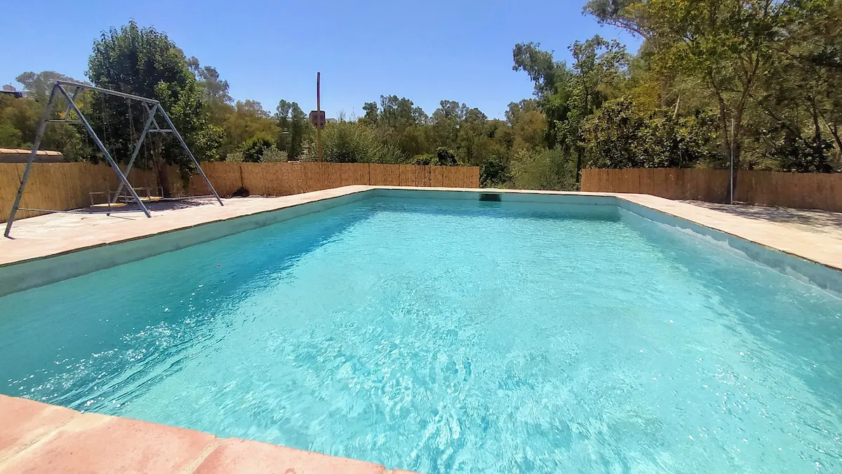 Piscina casa rural Hornachuelos